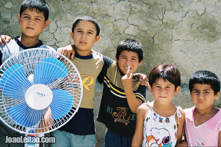 Children posing in Bukhara, Uzbekistan - Central Asia