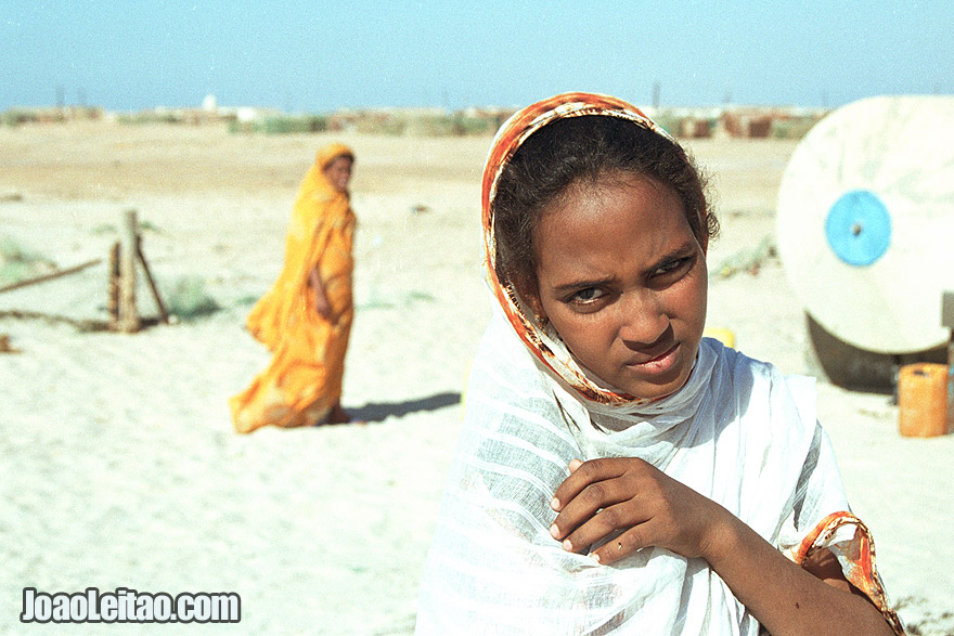 Girls in el Nouamghar fishermen village, Islamic Republic of Mauritania, West Africa